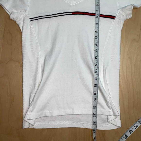 2/$20 TOMMY HILFIGER White Top V-Neck - Picture 11 of 14